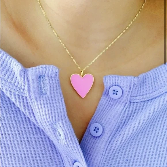 NEW PINK HEART NECKLACE WITH GOLD CHAIN VSCO TRENDY TEEN GIRLS WOMEN - Picture 3 of 4